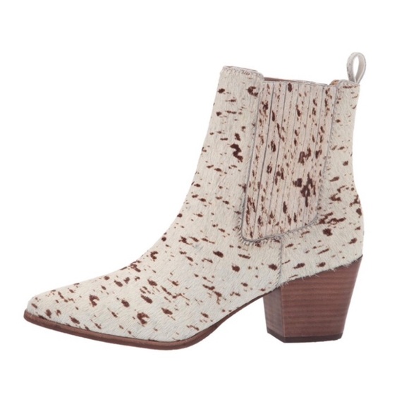 Lucky Brand | Radah Cowhair Western Ankle Boot - Picture 9 of 10